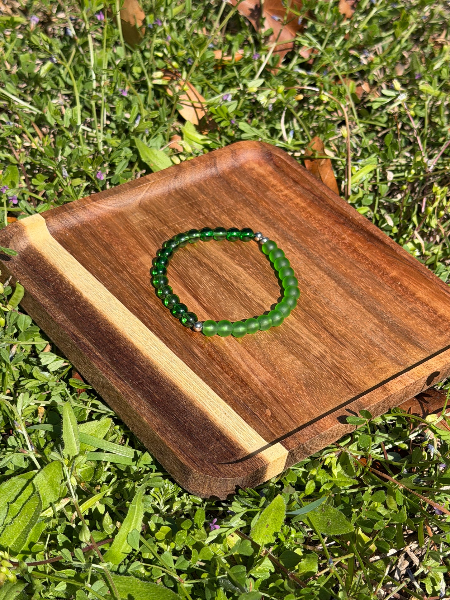 Green stretch bracelet