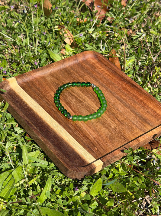 Green stretch bracelet