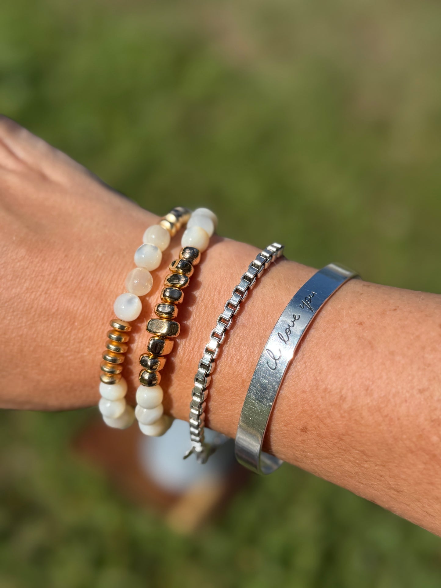 Clam Shell Stack