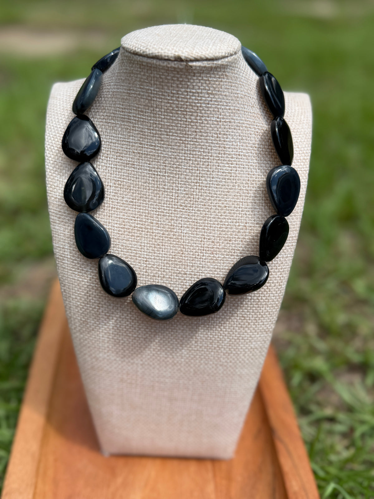 Black Teardrop - Bead Strand